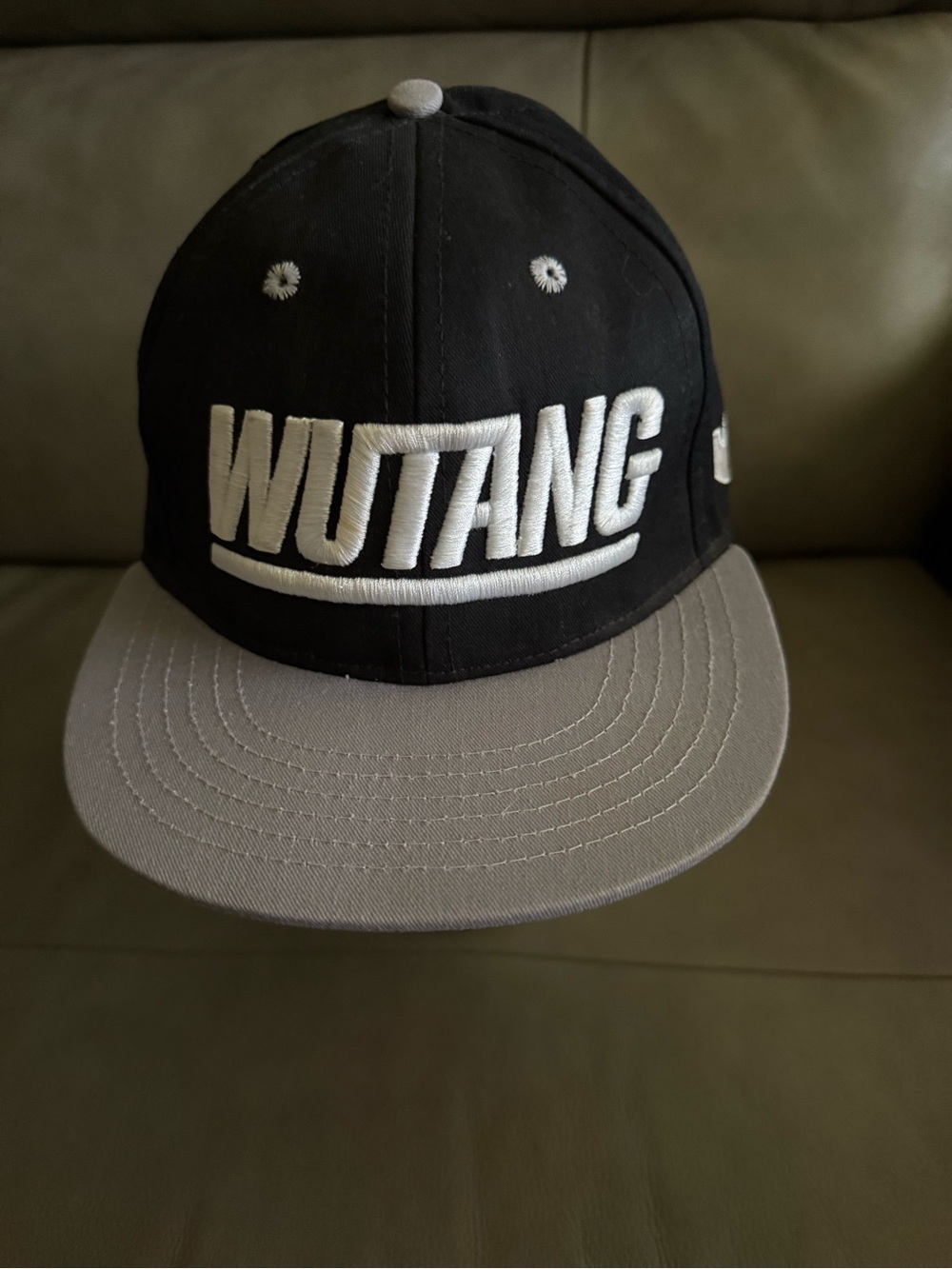 Vintage Y2K-Wu-Tang Black & Gray Snapback Hat